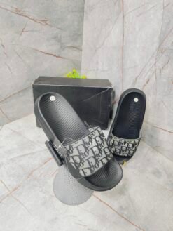 DIO_R GREY MONO 1028