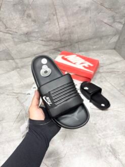 _NIKE_OFFCOURT_ADJUST_BLACK