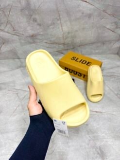 _ADIDAS_YEEZY_SLIDE