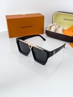 Loui_s vuitton gold black 1502