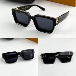 Louis_vuitton_gold_black_1904